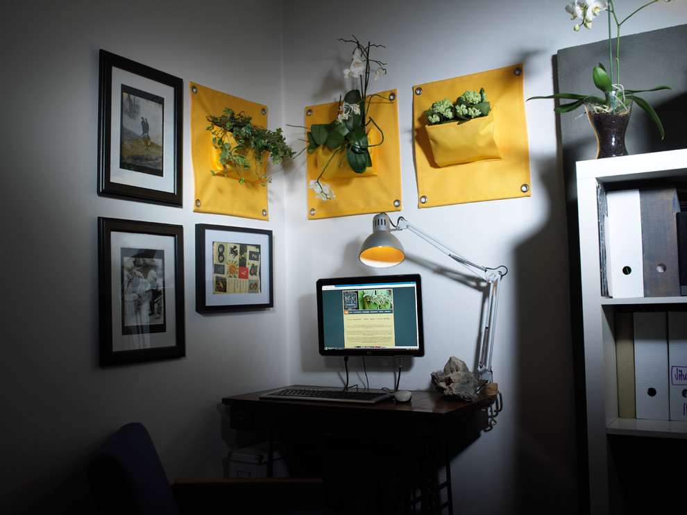 The Green Pockets Wall Planters Indor Use Contemporary Home Office Dublin By Blooming Walls