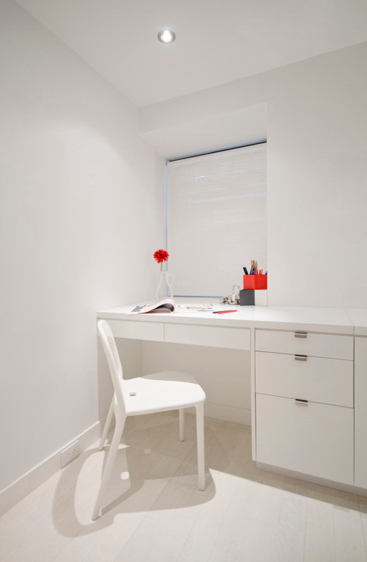 Idée de décoration pour un bureau minimaliste.
