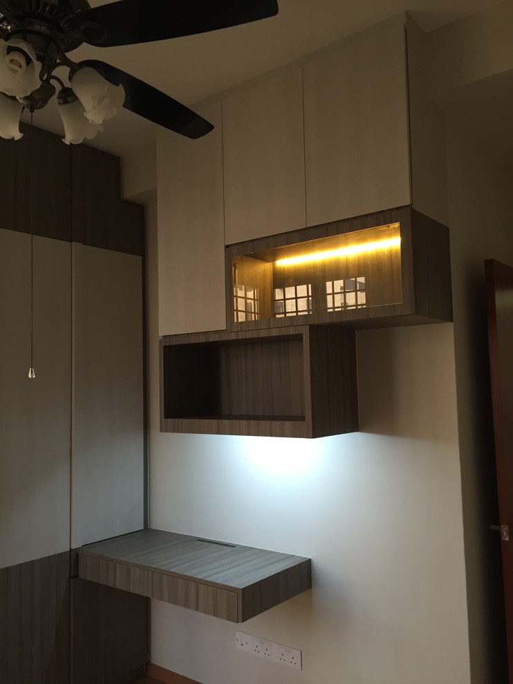 Wardrobe with study table. Display storage Despacho