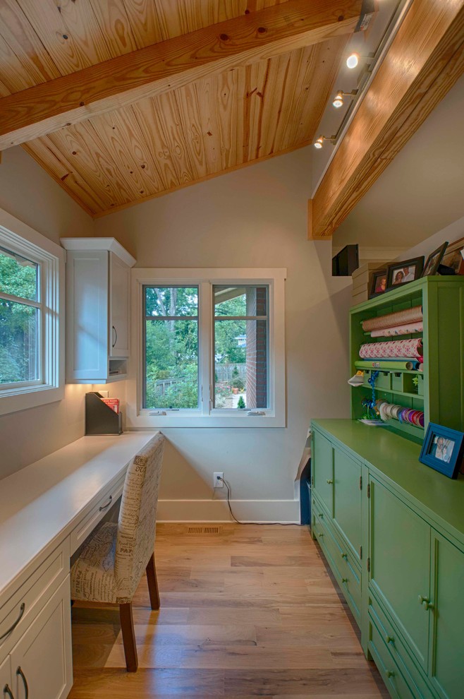 Inspiration for a craftsman home office remodel in Atlanta