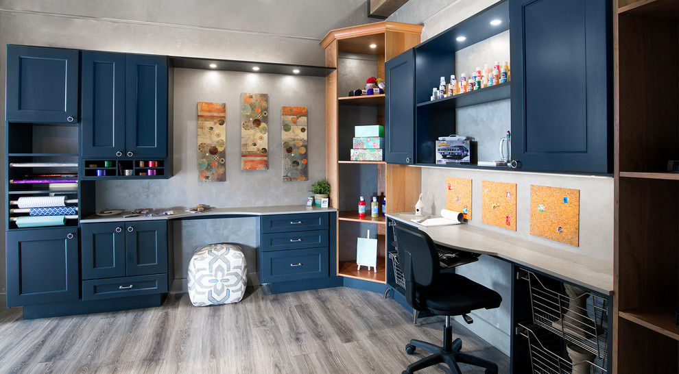 Inspiration for a transitional home office remodel in Birmingham