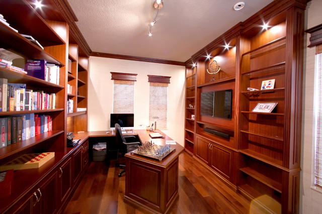 Wellington Custom Home Office - Traditional - Home Office ...