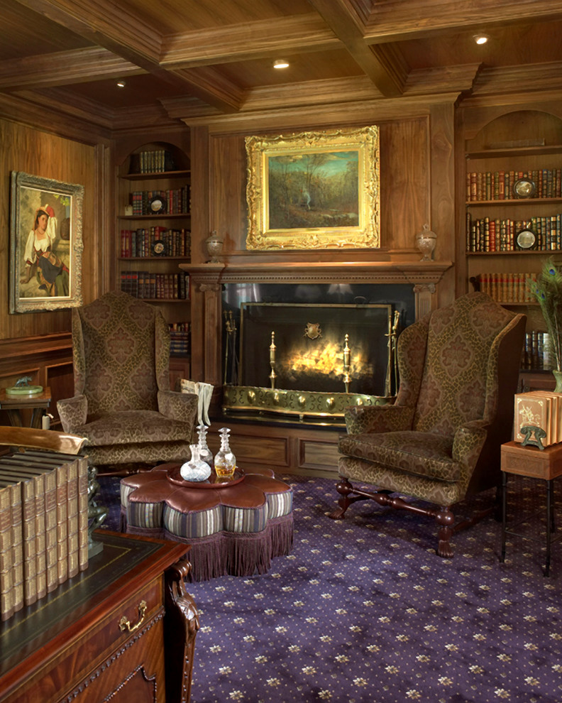 クリーブランドにある中くらいなトラディショナルスタイルのおしゃれな書斎 (茶色い壁、カーペット敷き、標準型暖炉、金属の暖炉まわり) の写真