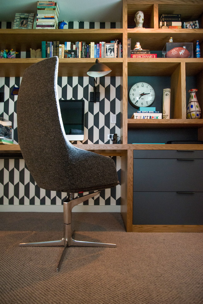Esempio di un grande ufficio contemporaneo con moquette, scrivania incassata e pavimento grigio