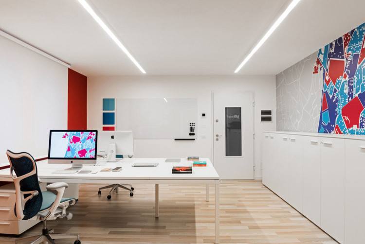 Design ideas for a contemporary home office in Venice.