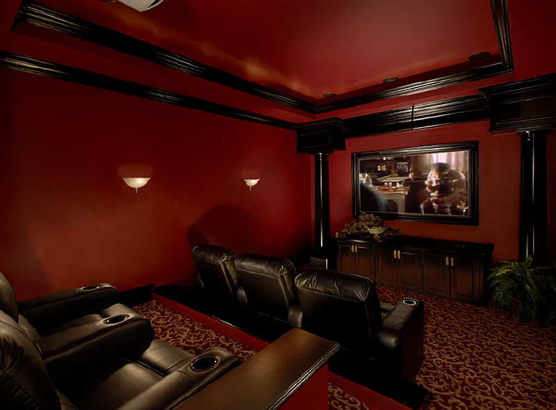 Modelo de cine en casa actual con pantalla de proyección