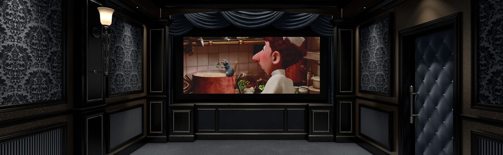 Ejemplo de cine en casa cerrado tradicional de tamaño medio con paredes azules, moqueta y pantalla de proyección