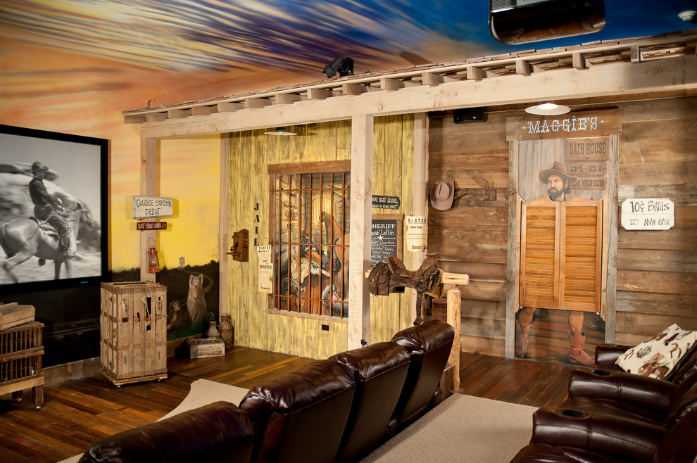 ヒューストンにあるトラディショナルスタイルのおしゃれなシアタールームの写真