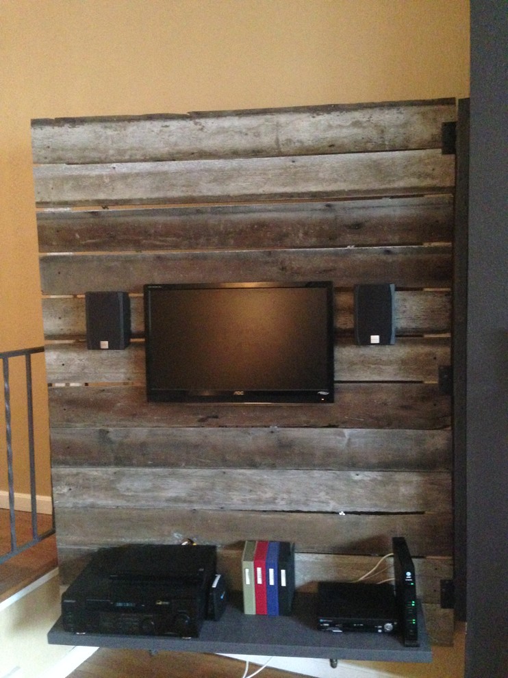 Home theater - rustic home theater idea in Columbus
