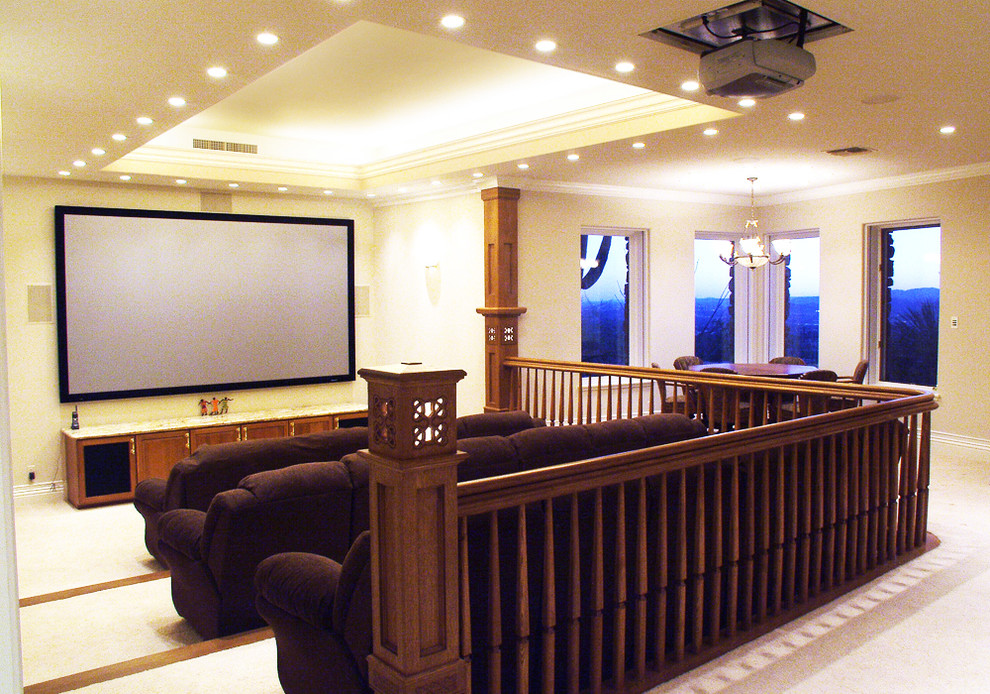 Example of a classic home theater design in Phoenix