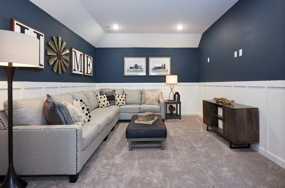 Idéer för att renovera ett mellanstort funkis avskild hemmabio, med blå väggar, heltäckningsmatta och grått golv