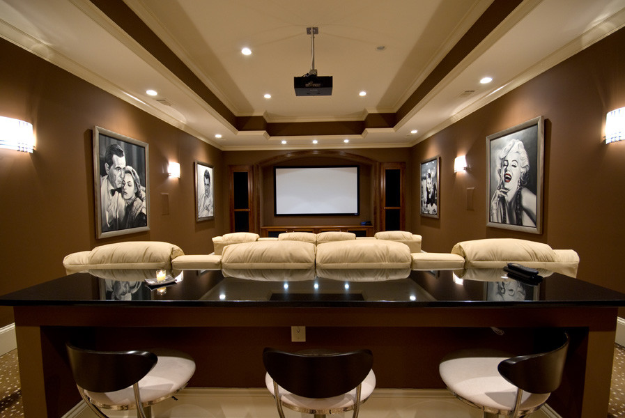 Home theater - traditional home theater idea in Atlanta