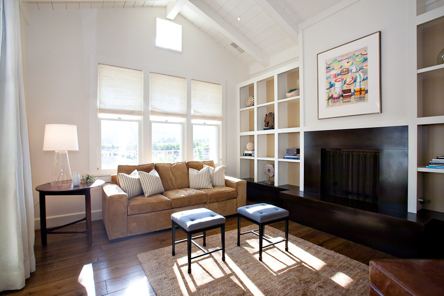 Inspiration for a cottage home theater remodel in San Francisco
