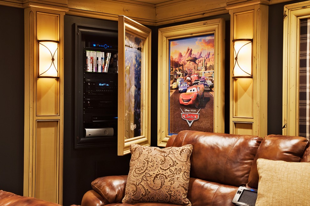 Example of a classic enclosed home theater design in Chicago