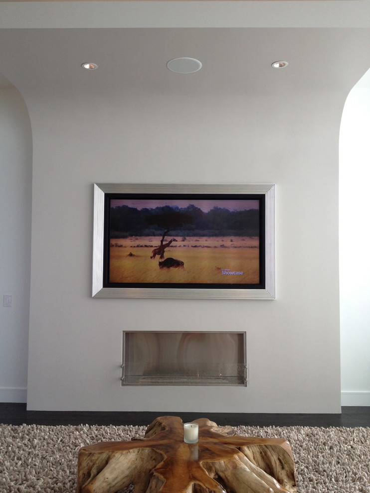 TV Backboards Modern Home Theater Houston by Mauricio Nava