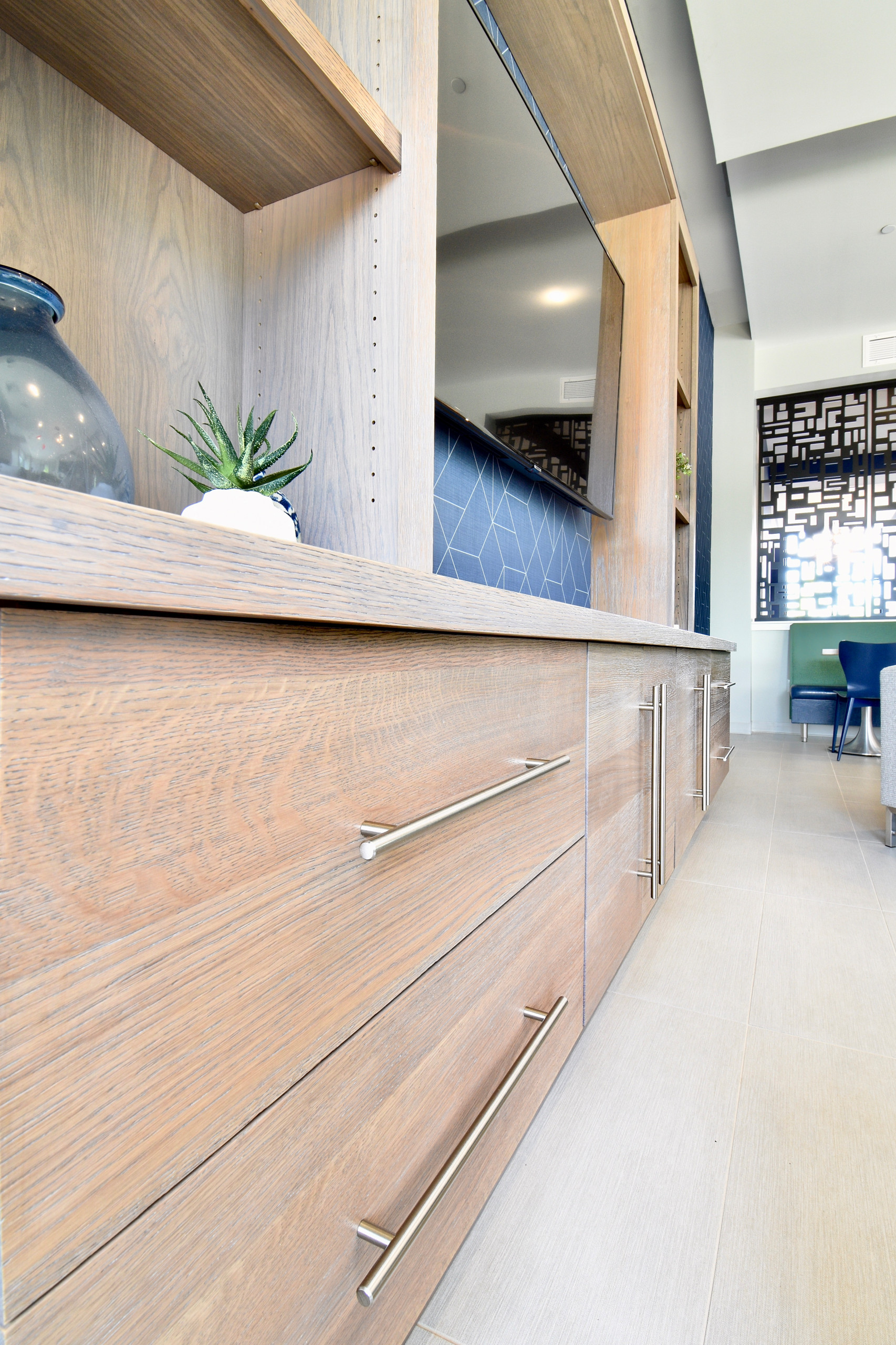 wire brushed white oak kitchen cabinets wire brushed white oak cabinets ideas photos houzz wire brushed white oak kitchen cabinets wire brushed white oak cabinets ideas photos houzz