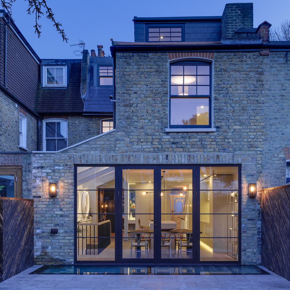 Inspiration for a scandinavian exterior home remodel in London
