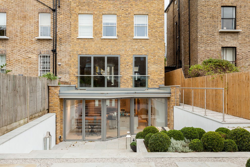 Contemporary house exterior in London.