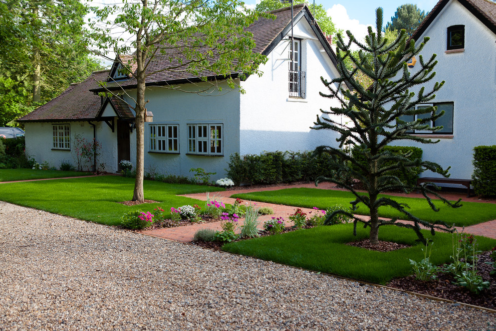 Photo of a traditional house exterior in Buckinghamshire.