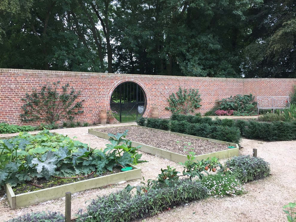 This is an example of a country garden in Hampshire.