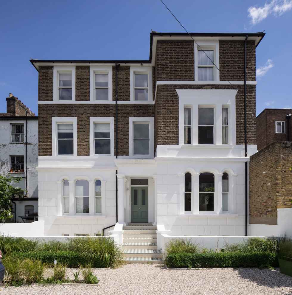 Dreistöckiges Klassisches Haus mit Mix-Fassade in London