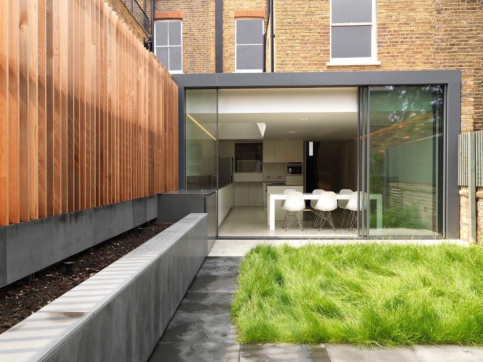 Design ideas for a modern house exterior in Buckinghamshire.
