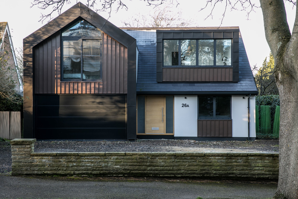 Medium sized contemporary two floor detached house in Surrey.