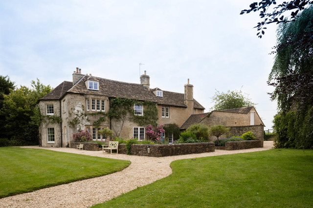 Grade II listed former rectory - Traditional - House Exterior - Wiltshire -  by Verity & Beverley Ltd | Houzz IE