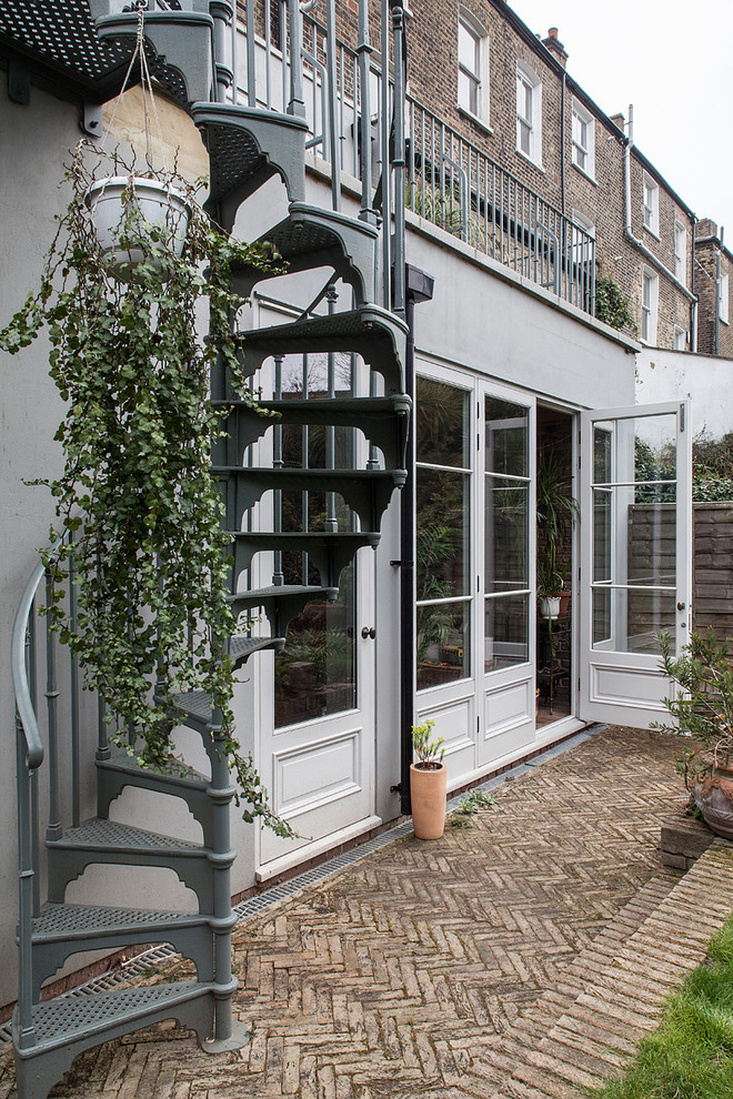 Victorian house exterior in London.