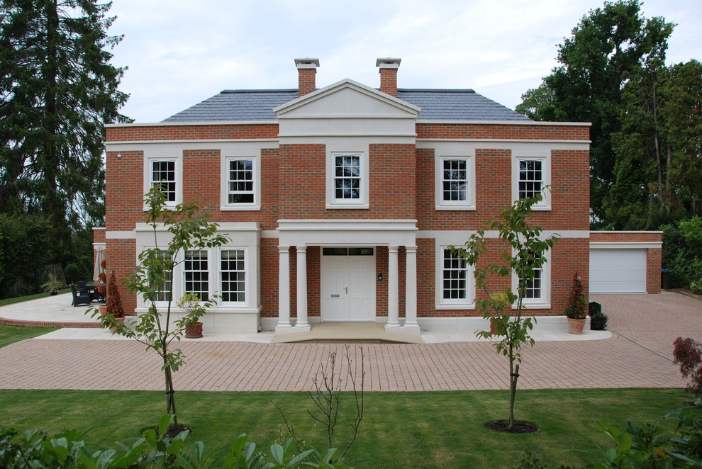 Großes Klassisches Haus in Surrey