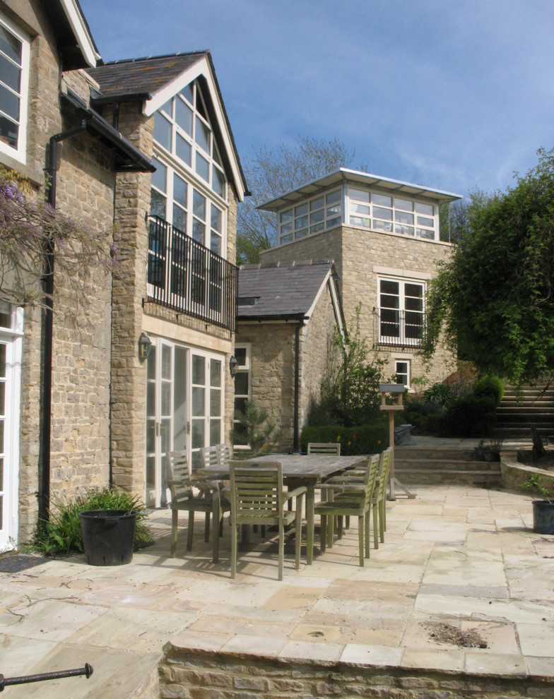 Library Tower and Extension to a Traditional Oxfordshire House