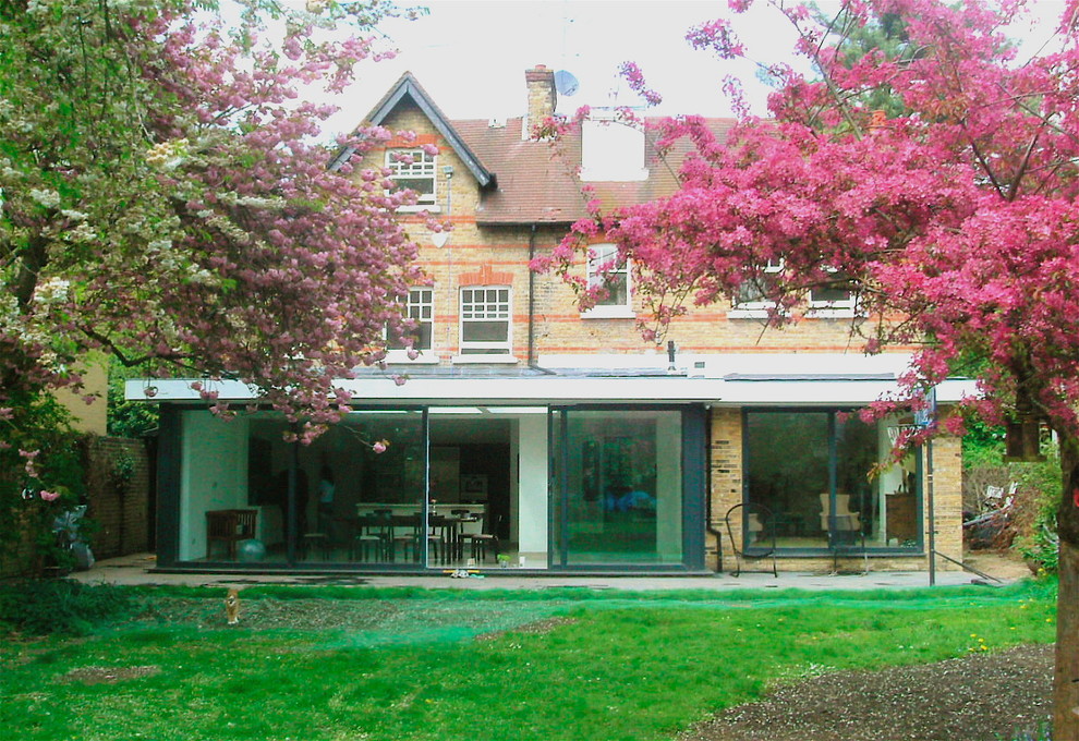 Design ideas for a contemporary house exterior in London.
