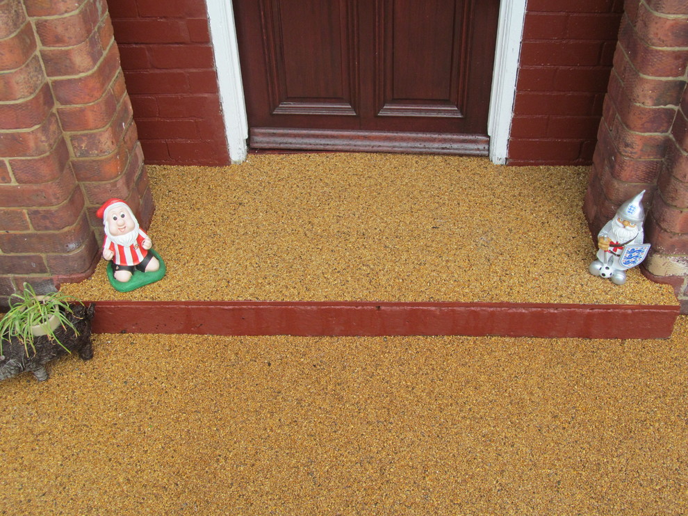 RESIN BOUND DRIVES PAVING SURFACES AGGREGATES GRAVEL LEEDS WEST