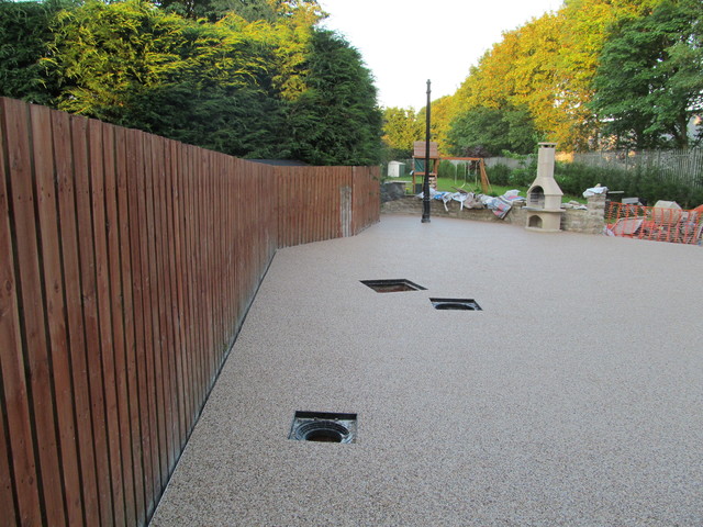 Resin Bound Surfacing in Warwickshire - Find Trusted Experts - Checkatrade