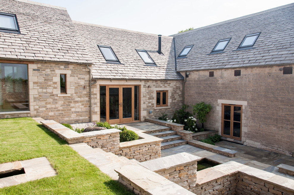 Inspiration for a contemporary house exterior in Gloucestershire.