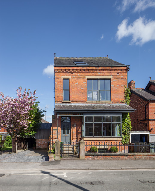 Roseneath Road, Urmston, Manchester Transitional House Exterior