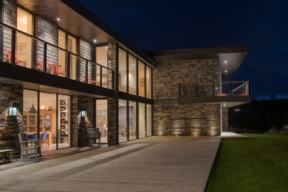Geräumiges, Zweistöckiges Modernes Haus mit Steinfassade in Cornwall