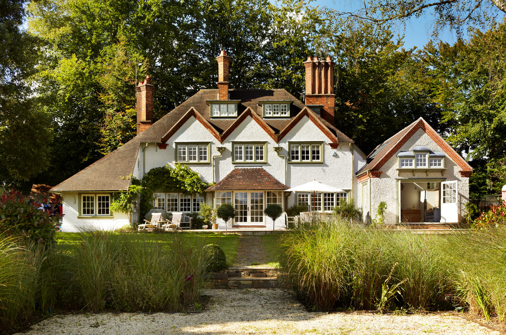 Inspiration for a large traditional house exterior in Oxfordshire.