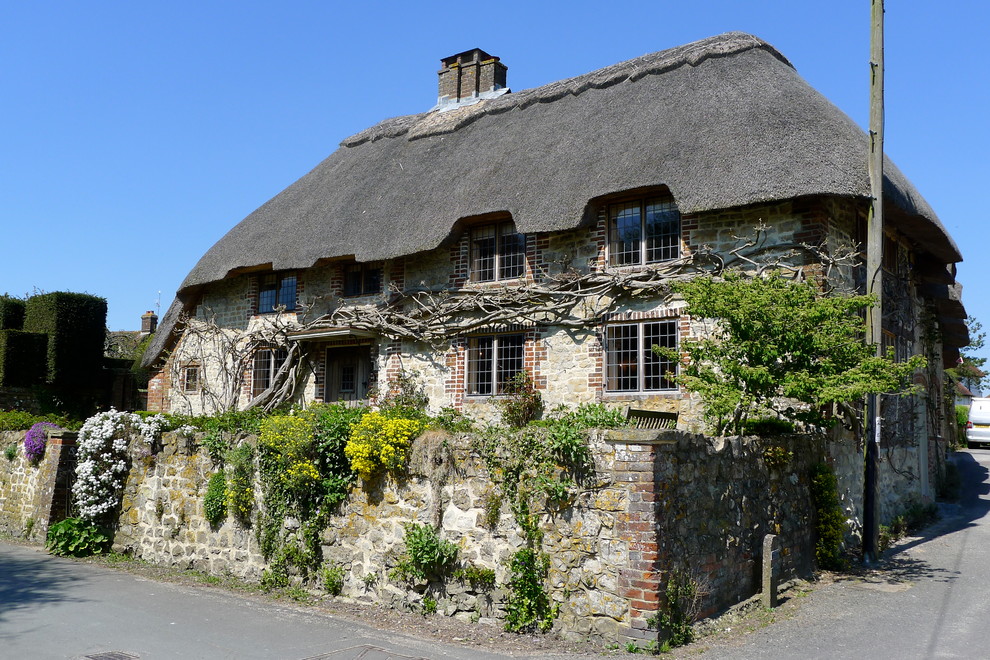 Zweistöckiges Klassisches Haus mit Steinfassade in Sussex