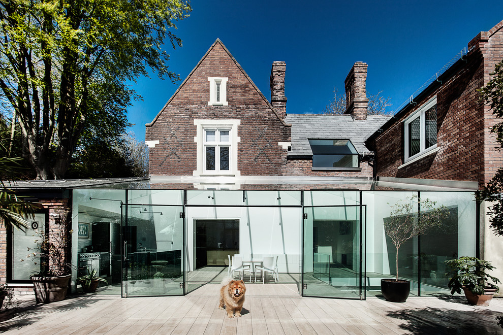 Photo of a contemporary house exterior in Hampshire.