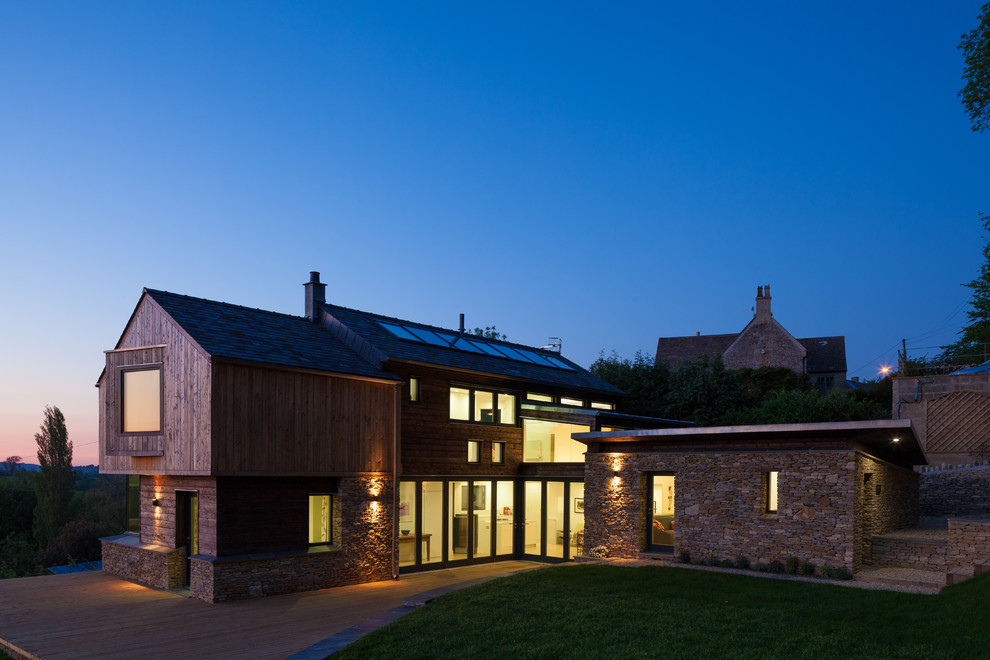 Photo of a contemporary two floor house exterior in Gloucestershire.
