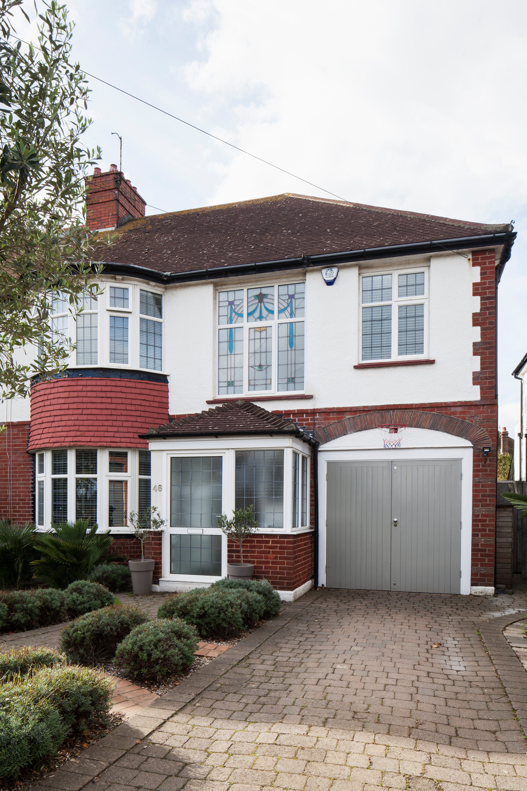 A Cleverly Angled Extension Boosts Light in a 1930s House Houzz UK
