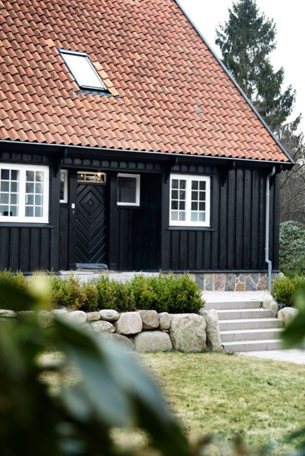 Photo of a scandinavian house exterior in Copenhagen.