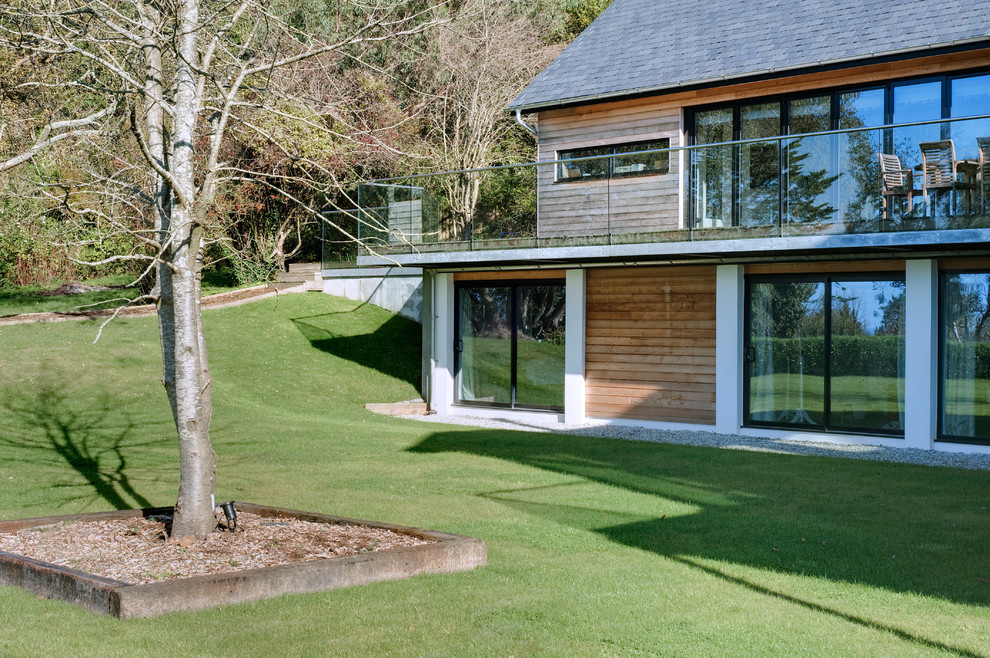 Inspiration for a contemporary house exterior in Devon.