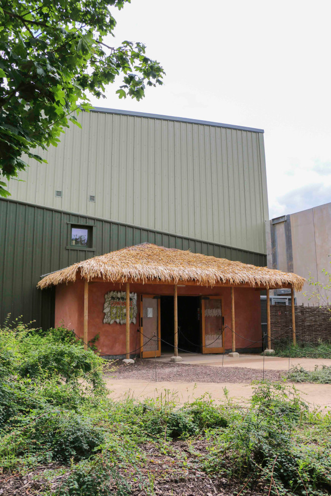 Foto della facciata di una casa tropicale