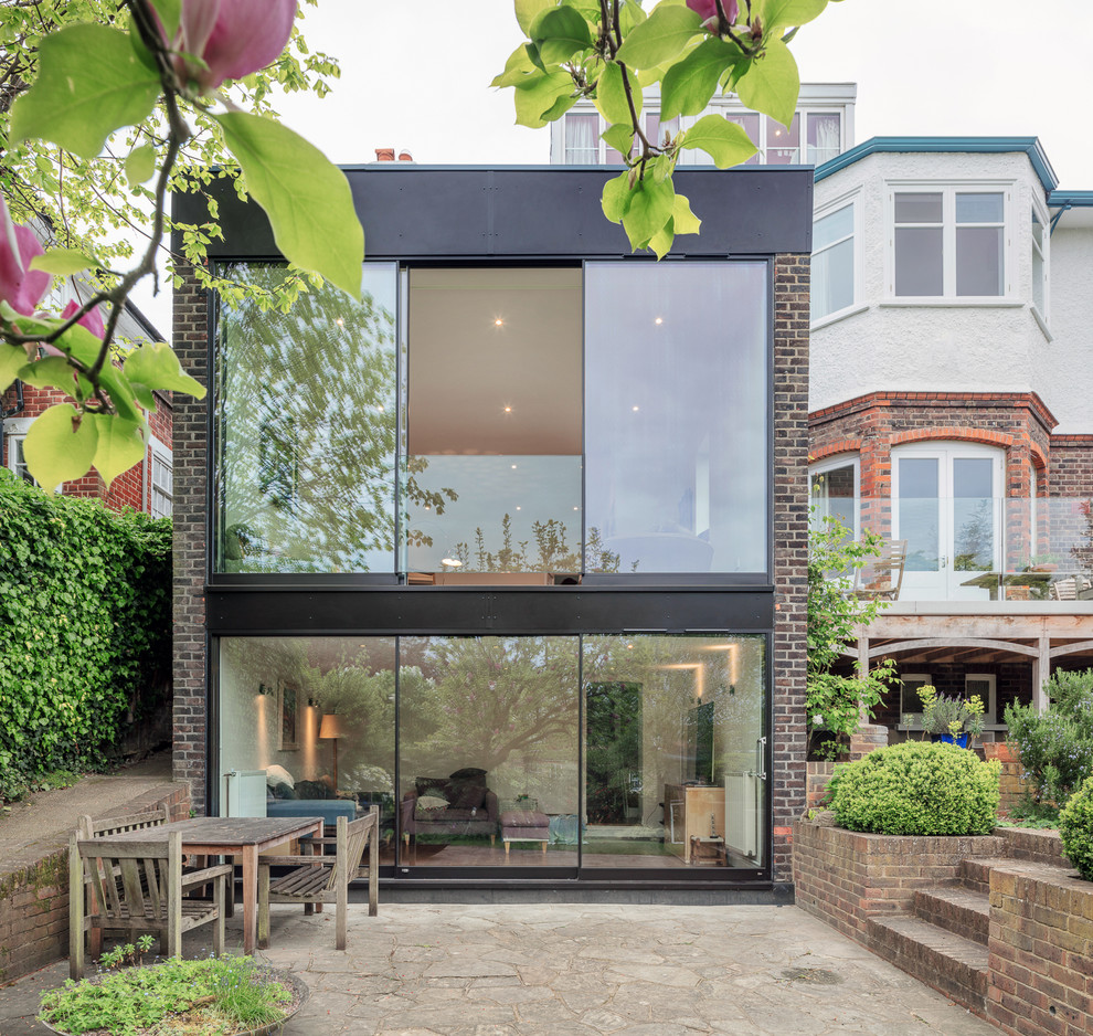 Large contemporary rear extension in London.