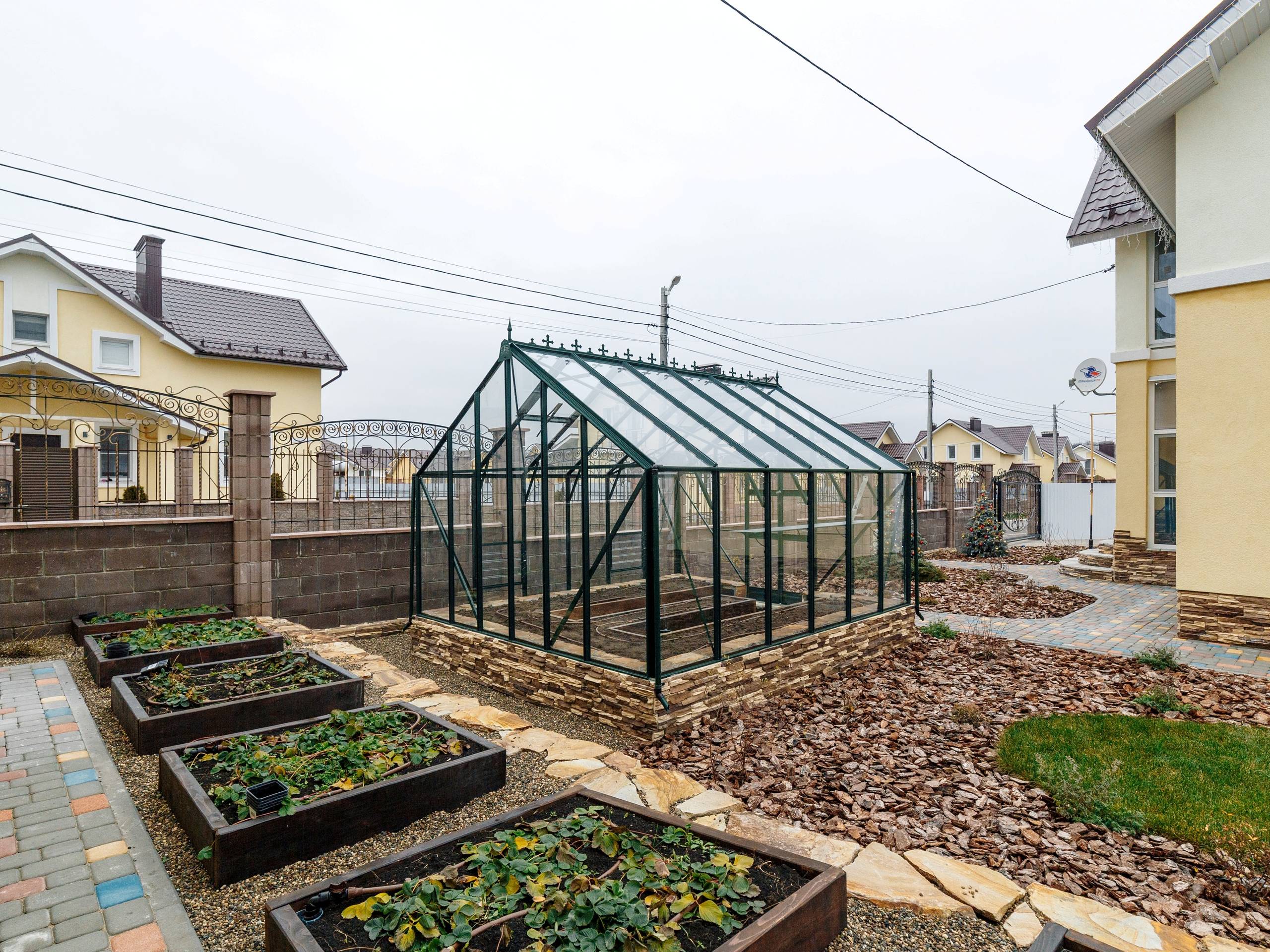 おしゃれな温室の画像 21年9月 Houzz ハウズ