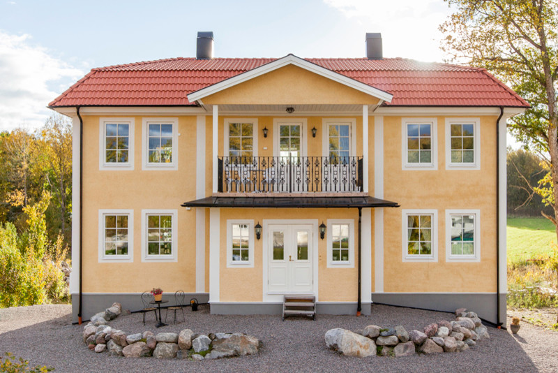This is an example of a scandinavian house exterior in Gothenburg.