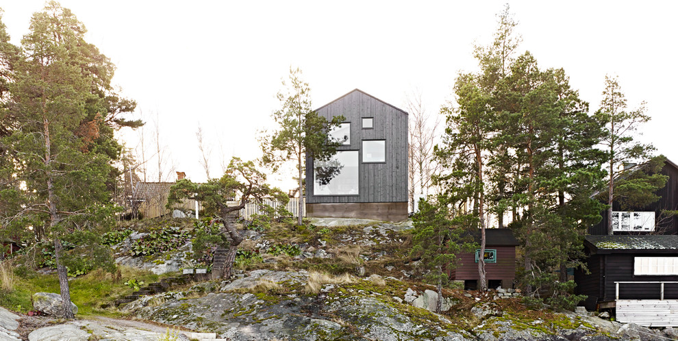 ストックホルムにある北欧スタイルのおしゃれな家の外観の写真