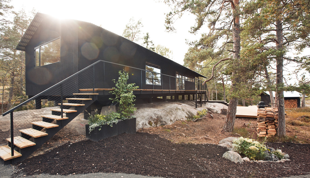 Inspiration for a modern exterior home remodel in Stockholm